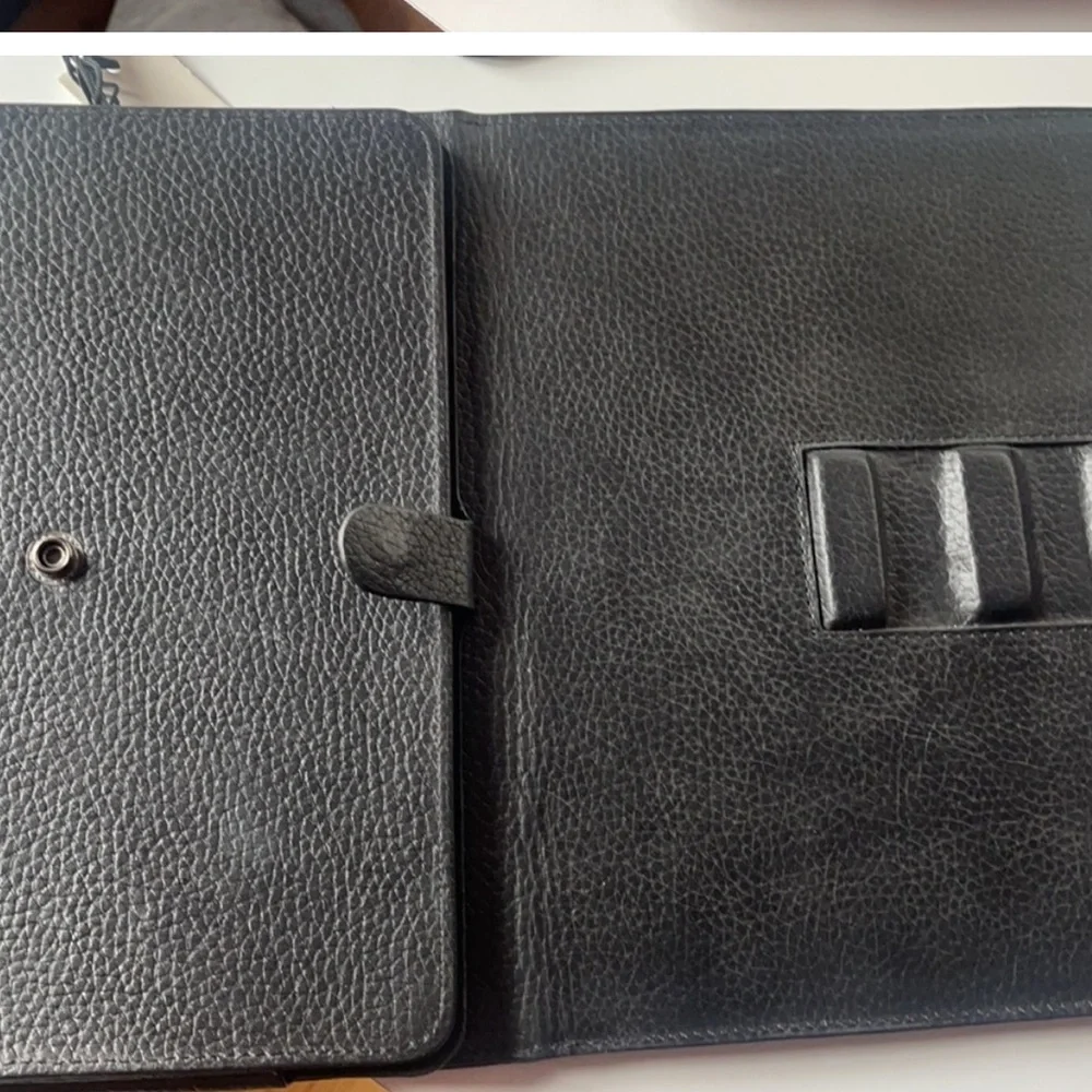 Kenneth Cole “No Pad Goodbyes” iPad Case